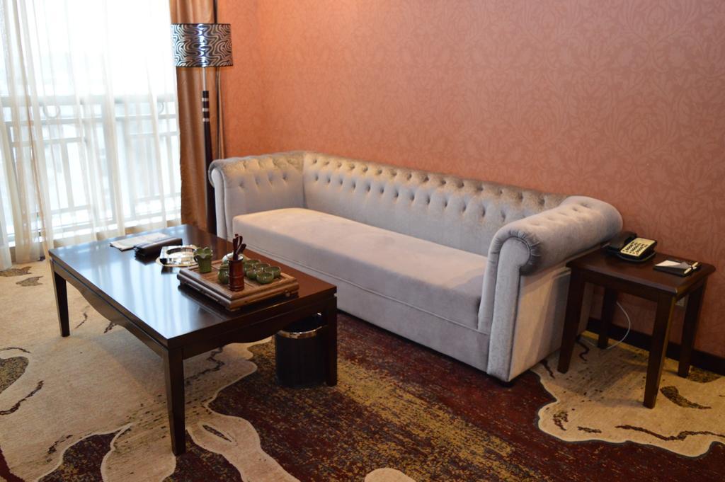 Aimoer Hotel Foshan Room photo